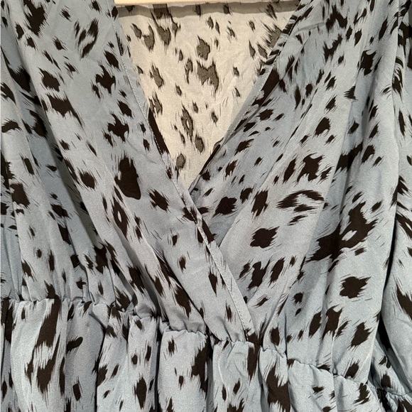 SHEIN Blue and Black Patterned Blouse - Picture 2 of 4